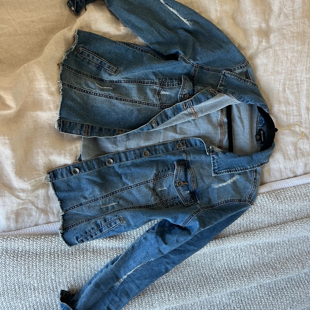 Versona Medium Blue Denim Jacket